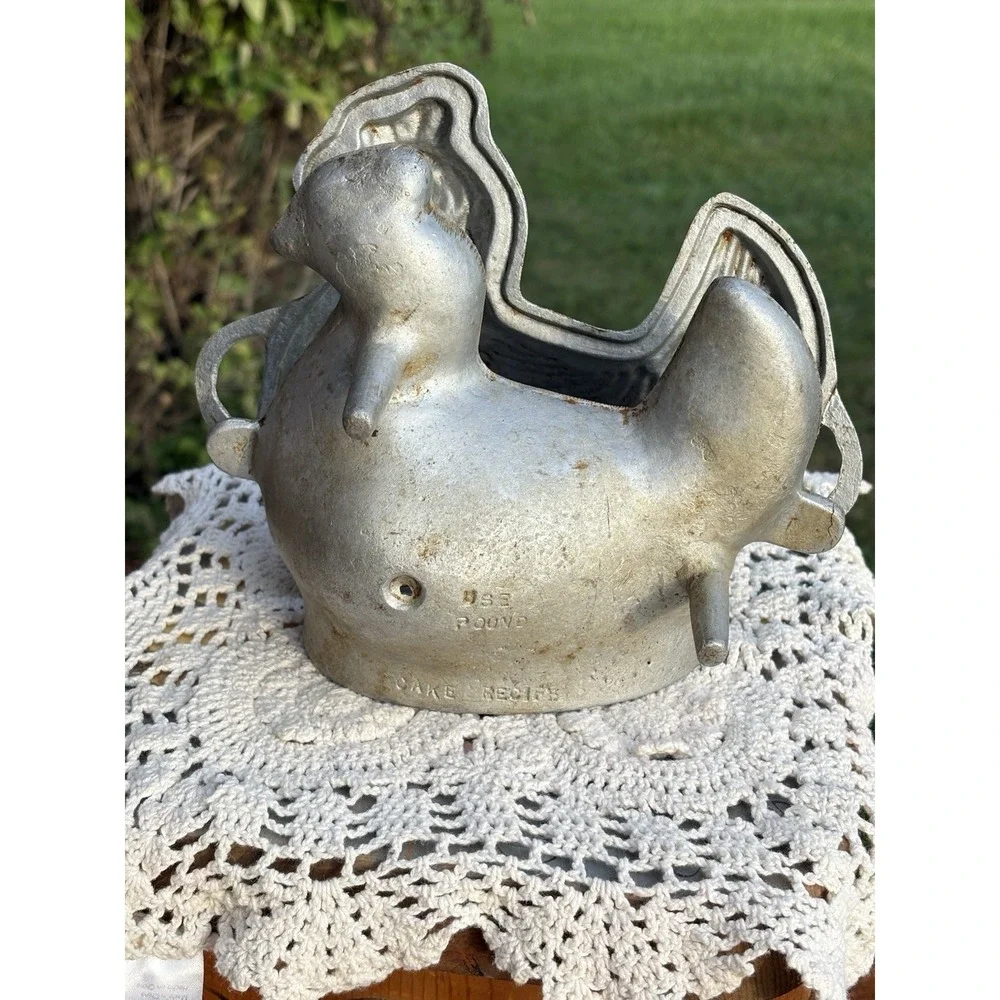 Vintage Chicken Baking Molds Aluminum 2 Piece Model: 12-R103 Farmhouse Decor